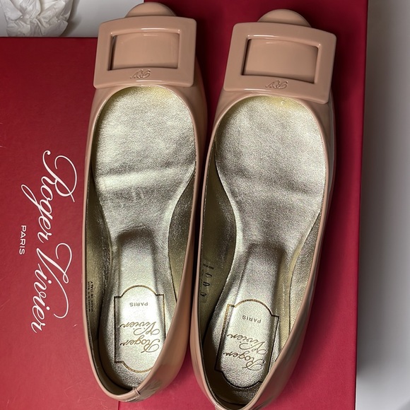 🤎🧡SOLD🤎🧡Pre-owned $595 Roger Vivier Nude Patent Ballet Flats, Size 37.5 - Picture 3 of 8